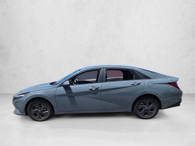 2022 Hyundai ELANTRA SEL IVT