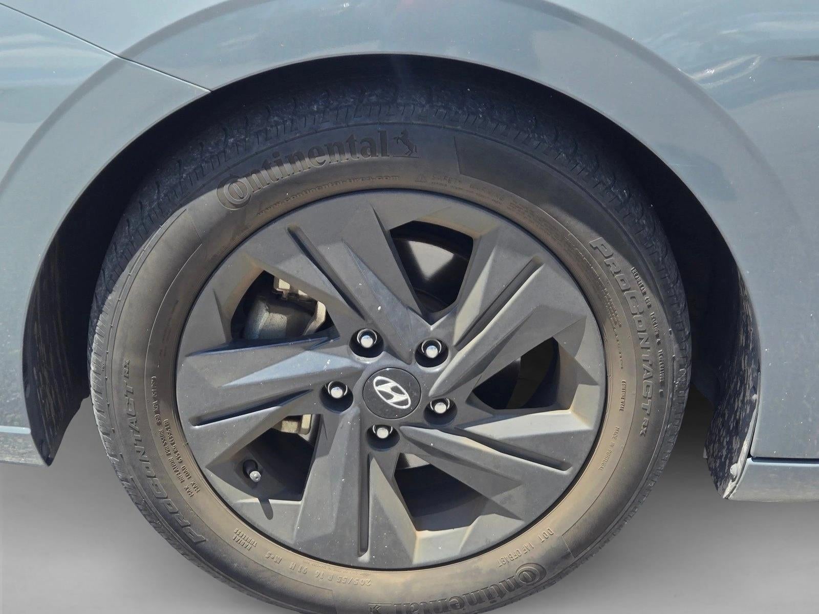 2022 Hyundai ELANTRA SEL IVT