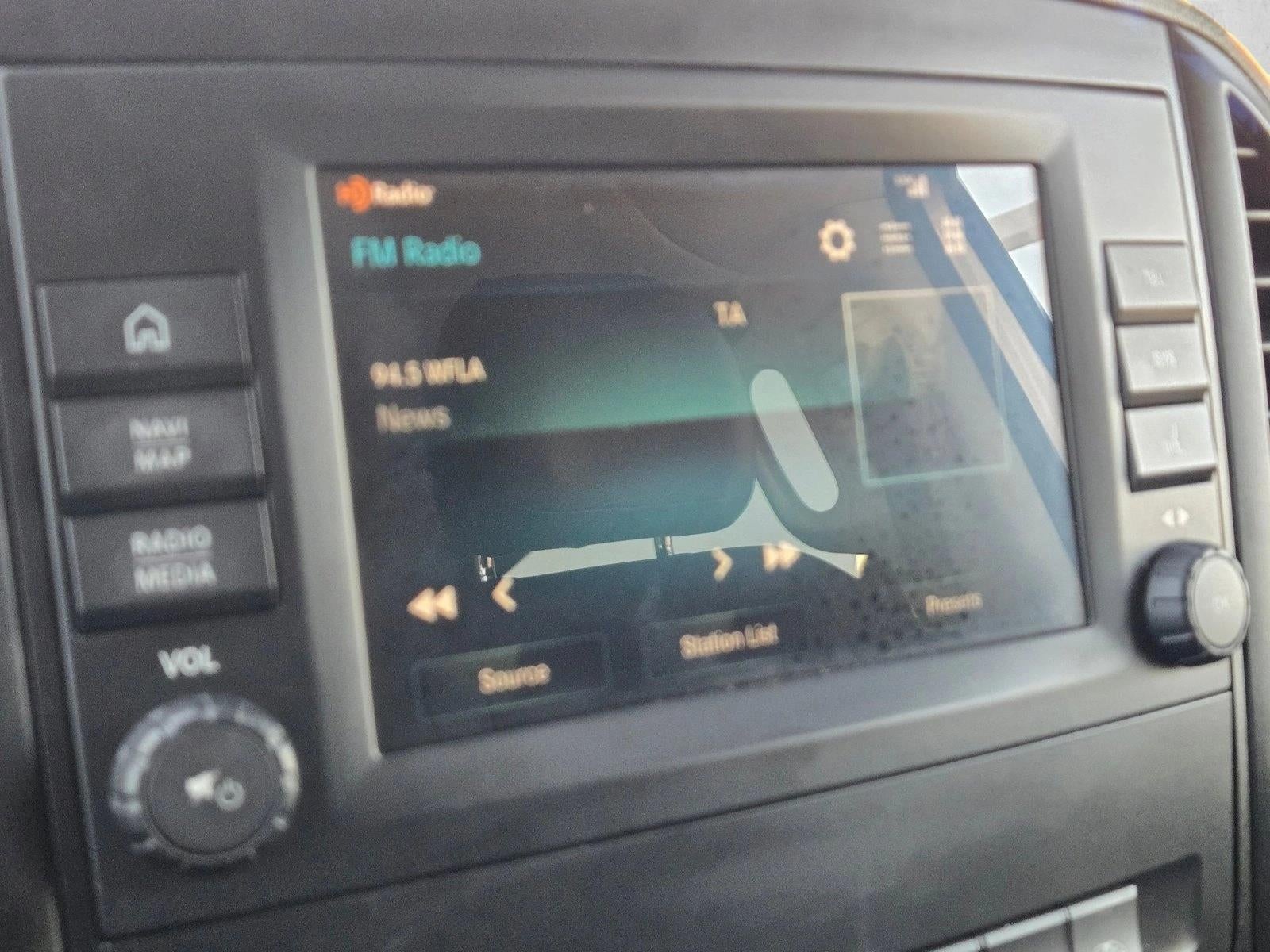 2021 Mercedes-Benz Metris Passenger Van Standard Roof 126" Wheelbase