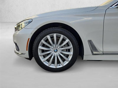 2017 BMW 740i Sedan