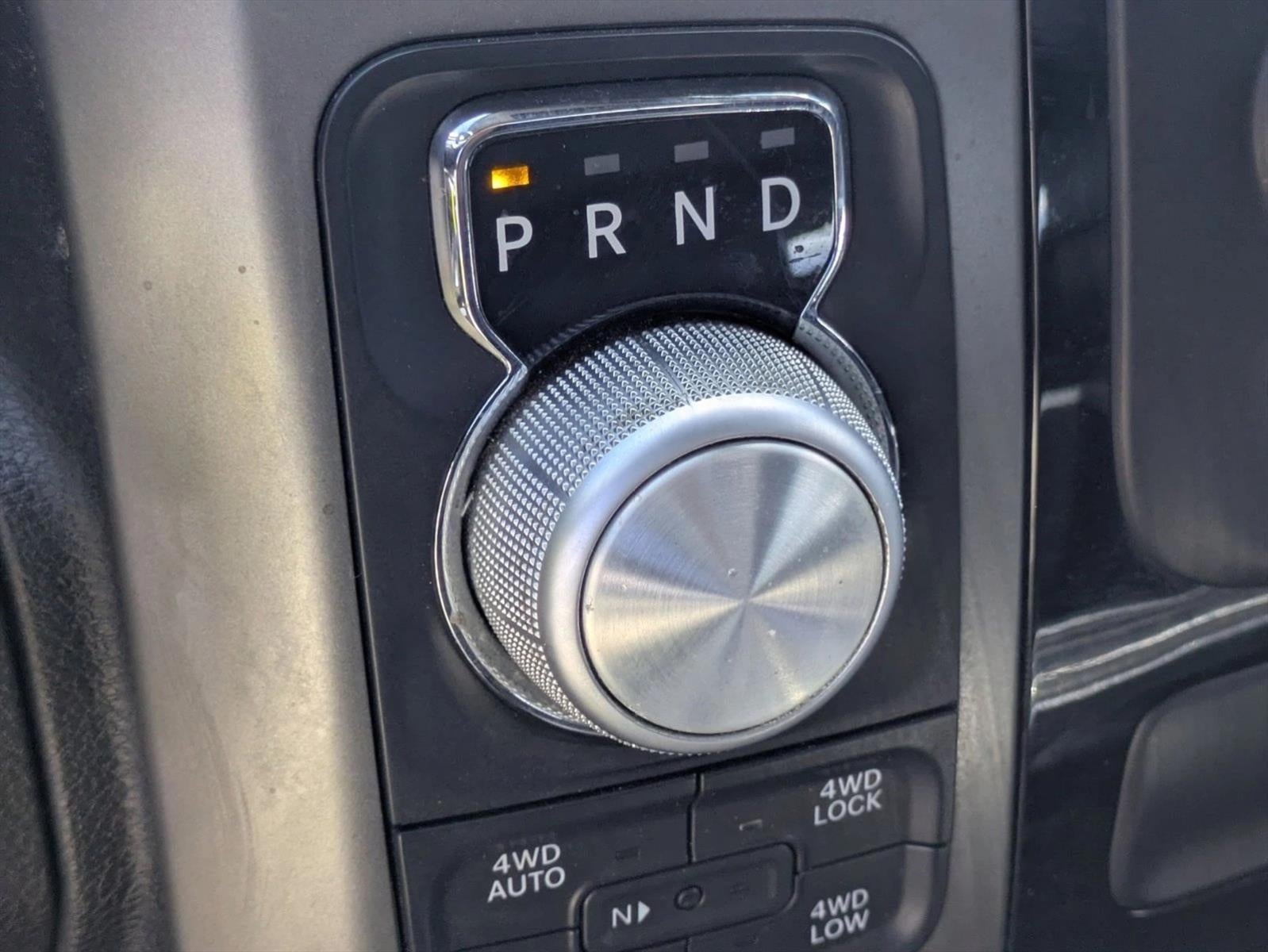 2014 RAM 1500 4WD Crew Cab 5.7 Ft Box Sport