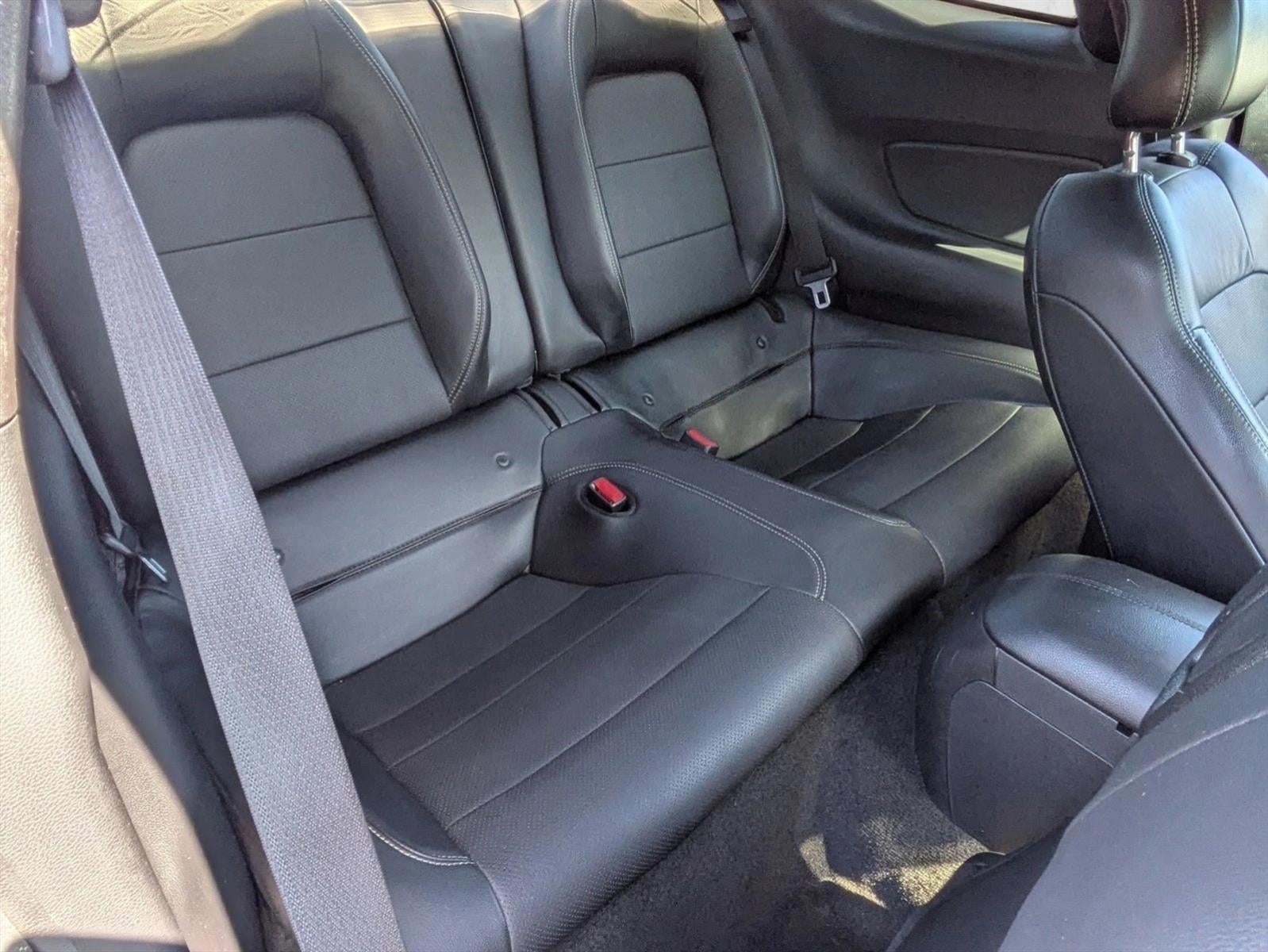 2017 Ford Mustang GT Premium Fastback