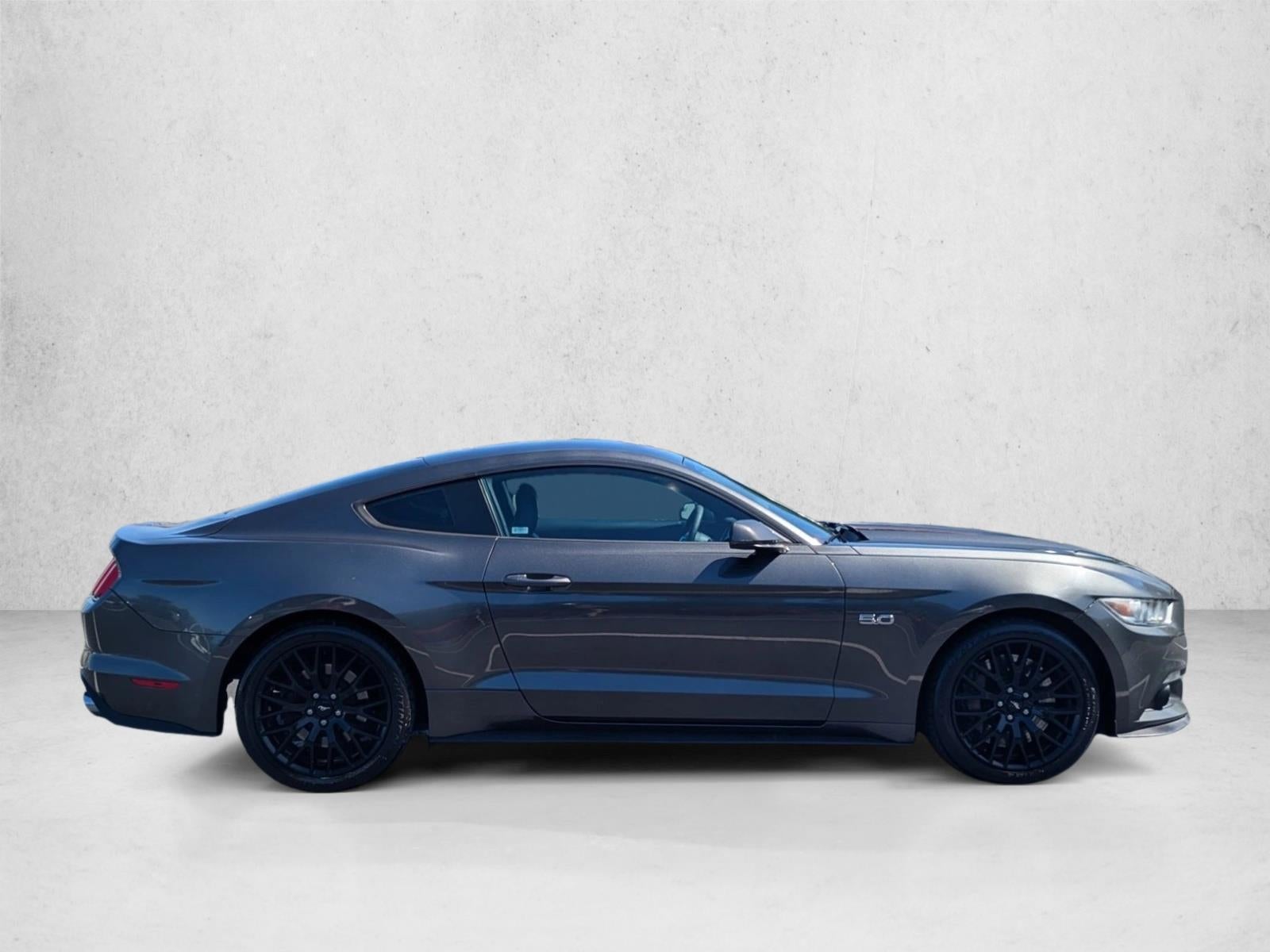 2017 Ford Mustang GT Premium Fastback