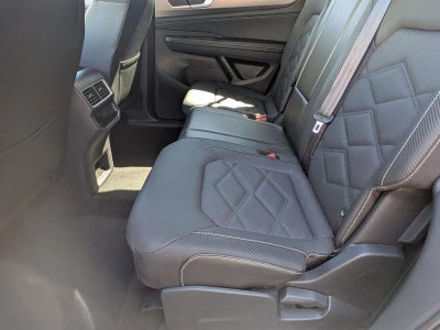 2024 Volkswagen Atlas Cross Sport 2.0T SE w/Technology FWD