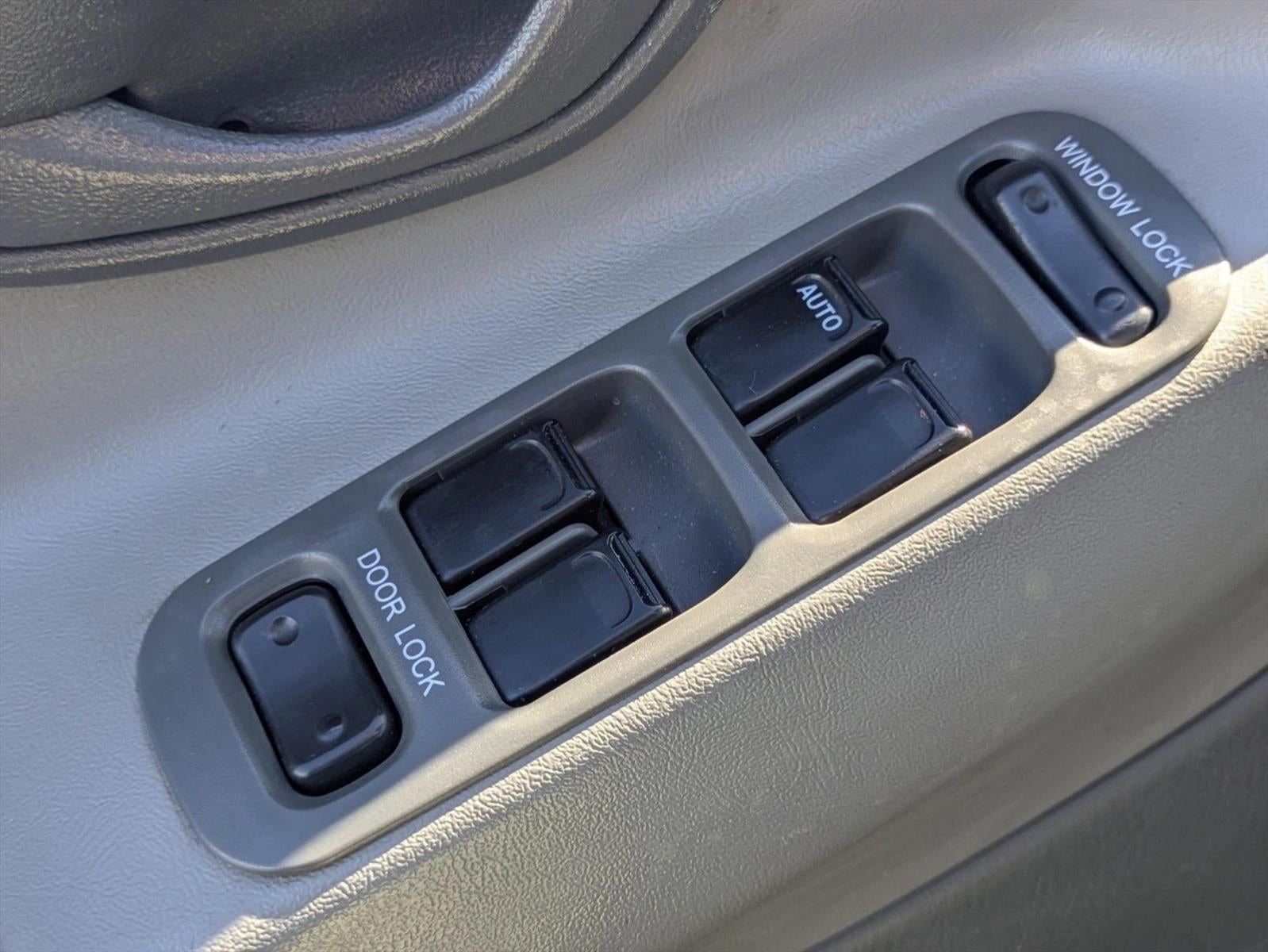 2004 Chevrolet Tracker LT