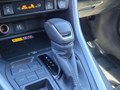 2025 Toyota RAV4 XLE Premium FWD (Natl)