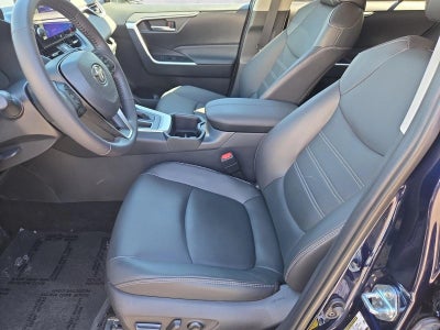 2025 Toyota RAV4 XLE Premium FWD (Natl)
