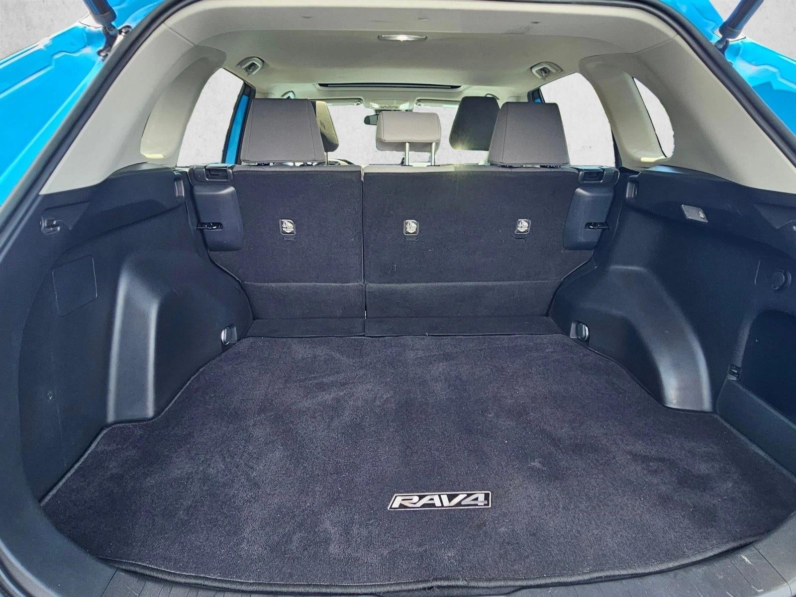 2019 Toyota RAV4 XLE AWD (Natl)