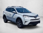 2017 Toyota RAV4 XLE FWD (GS)