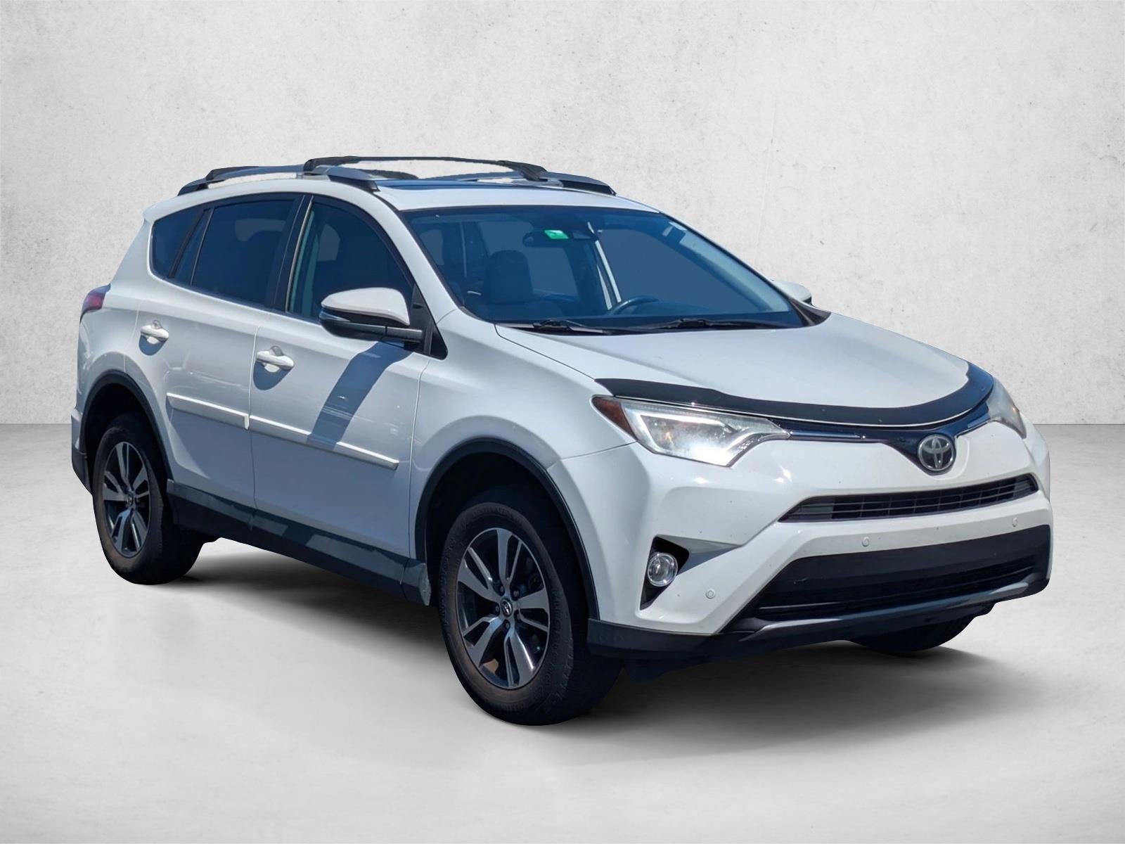 2017 Toyota RAV4 XLE FWD (GS)