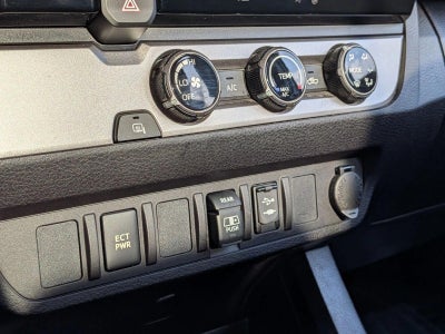 2018 Toyota Tacoma SR5 Double Cab 5' Bed V6 4x2 AT (GS)