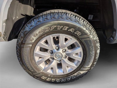 2018 Toyota Tacoma SR5 Double Cab 5' Bed V6 4x2 AT (GS)