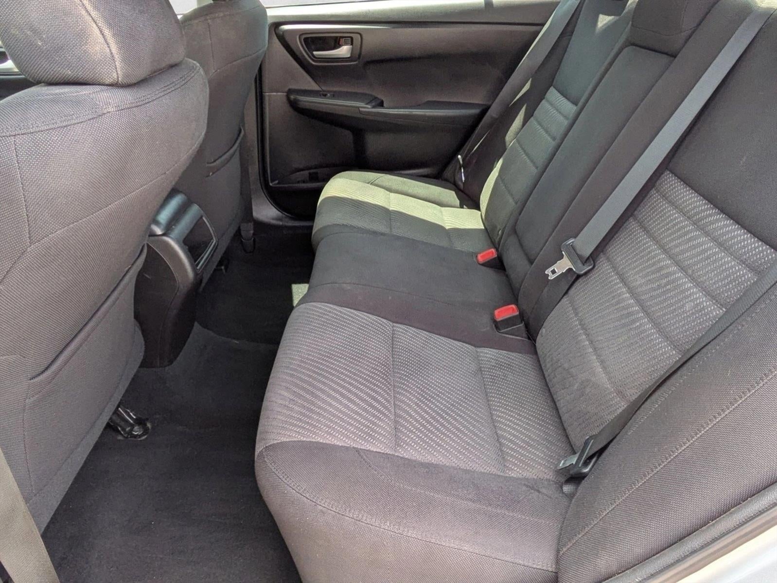 2017 Toyota Camry LE Auto (SE)