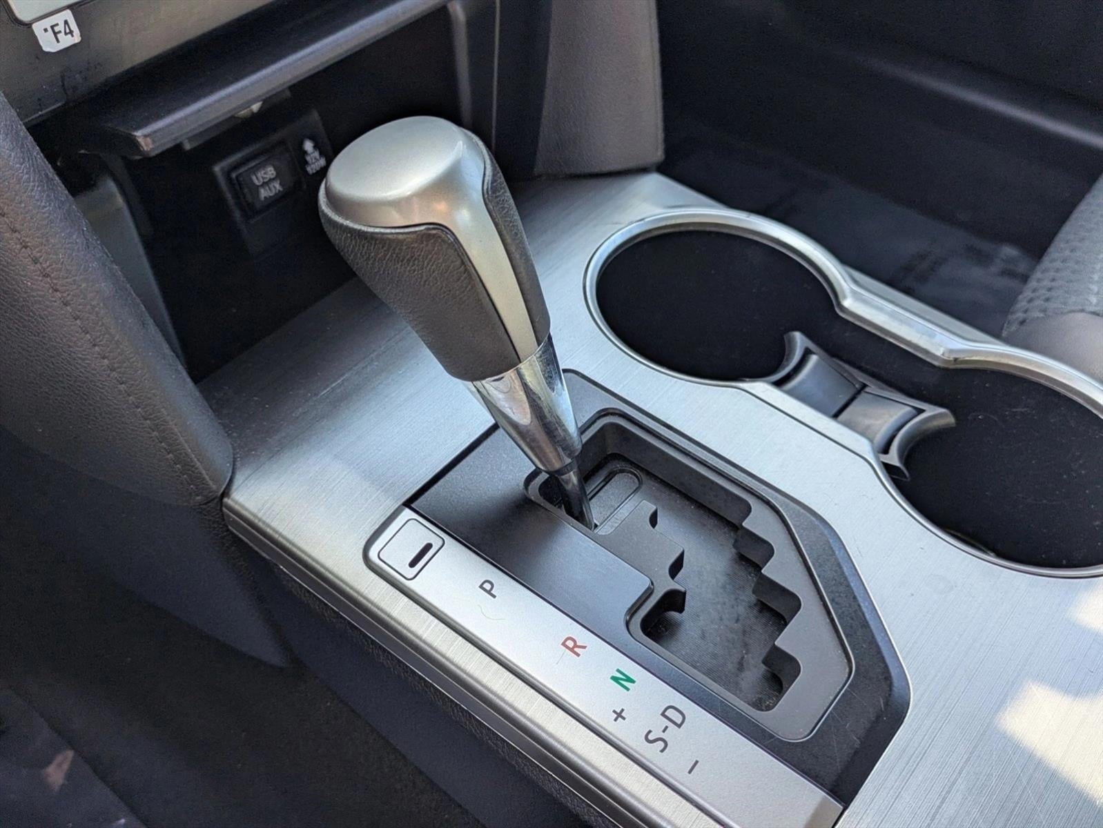 2012 Toyota Camry 4dr Sdn I4 Auto SE (Natl)