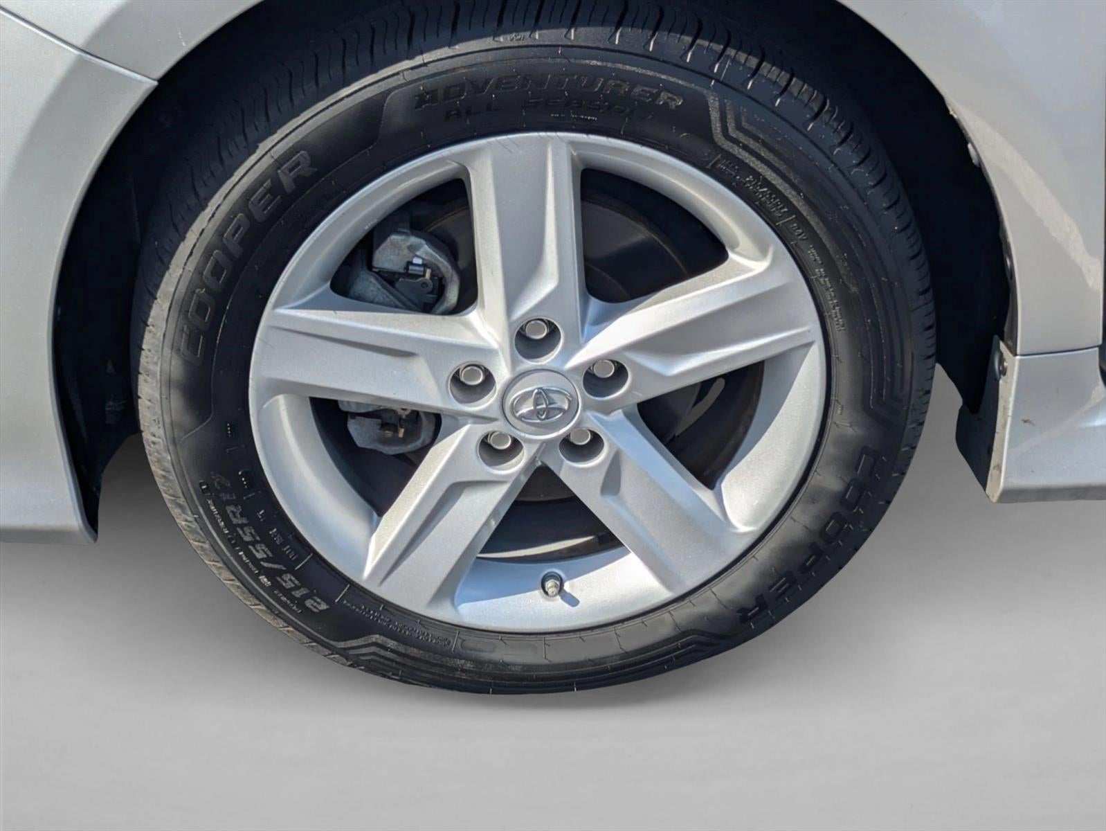 2012 Toyota Camry 4dr Sdn I4 Auto SE (Natl)