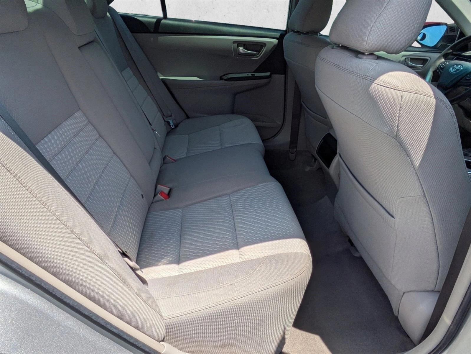 2016 Toyota Camry 4dr Sdn I4 Auto LE (SE)