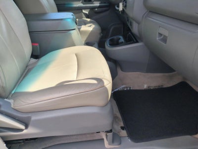 2016 Nissan NVP V8 SL