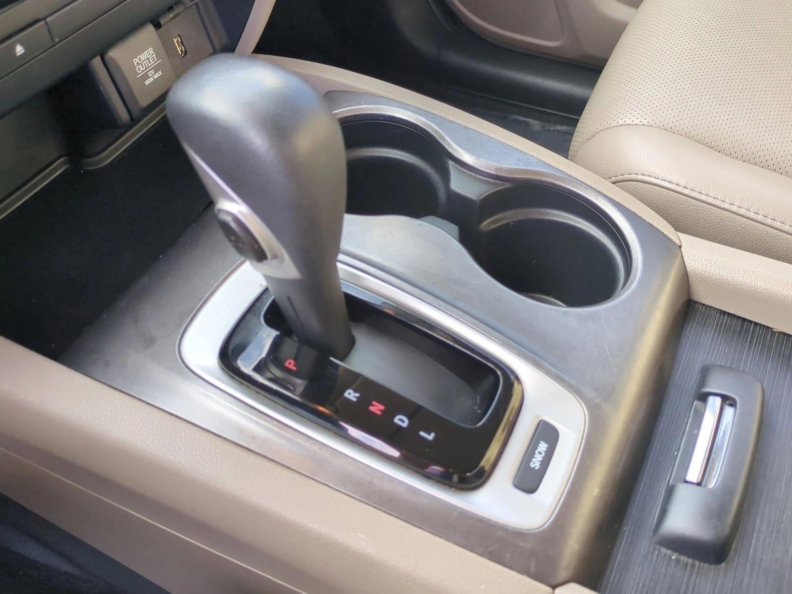 2017 Honda Ridgeline RTL-T 4x2 Crew Cab 5.3' Bed