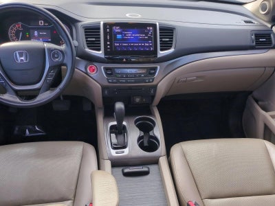 2017 Honda Ridgeline RTL-T 4x2 Crew Cab 5.3' Bed