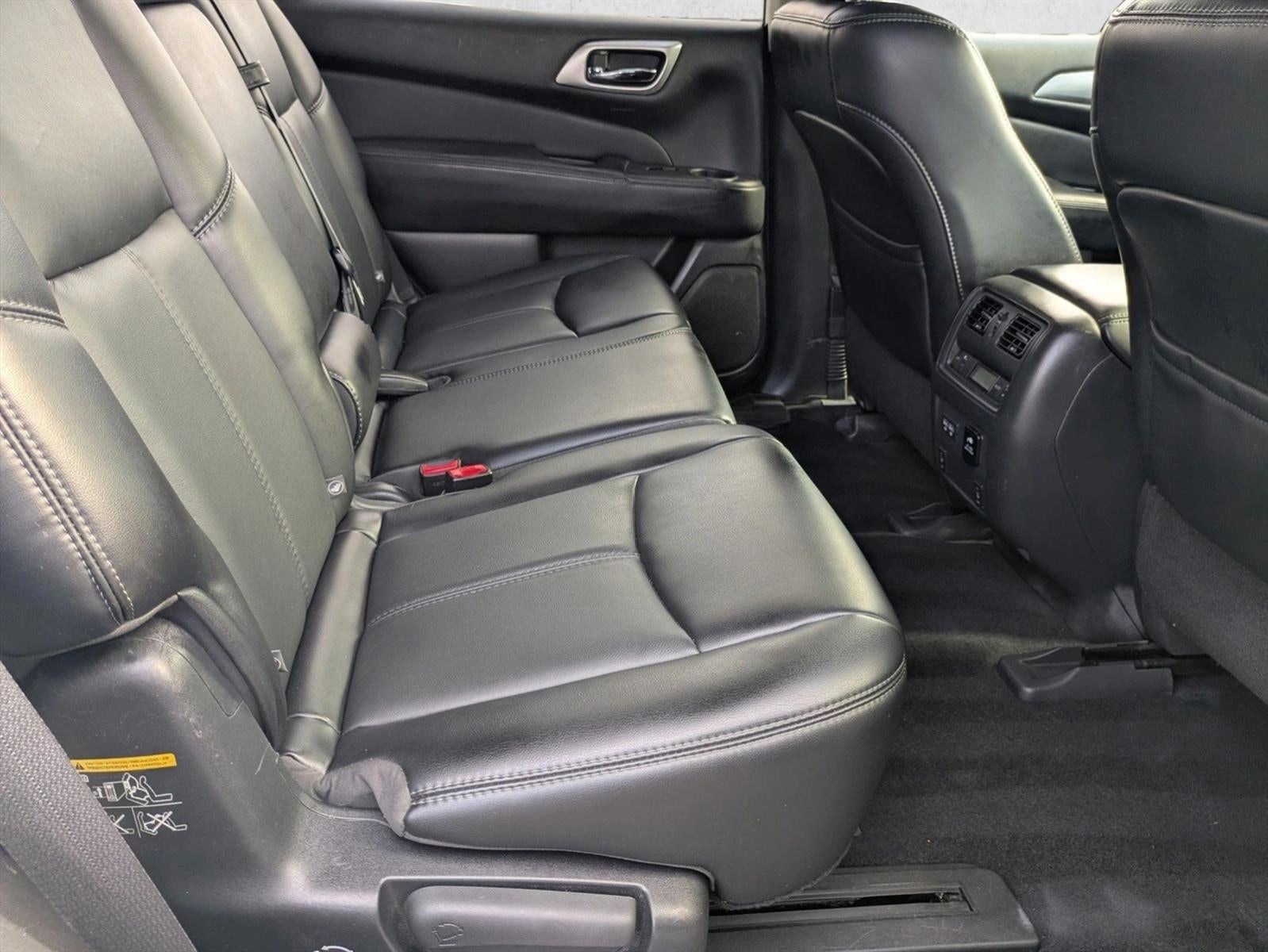 2017 Nissan Pathfinder 4x4 SL