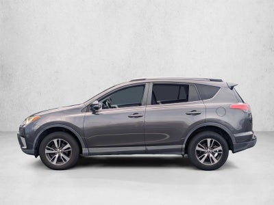 2017 Toyota RAV4 XLE FWD (GS)