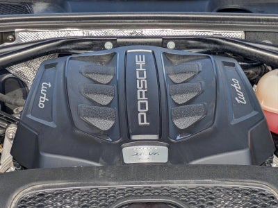 2016 Porsche Macan AWD 4dr Turbo