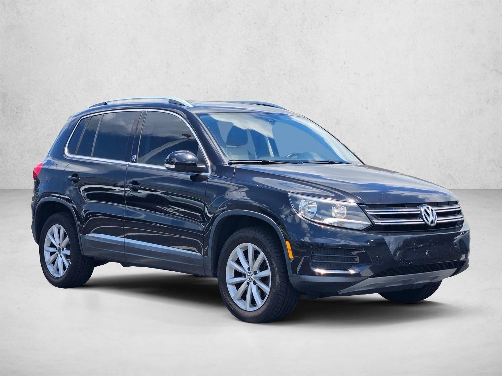 2017 Volkswagen Tiguan 2.0T Wolfsburg Edition FWD