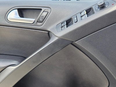 2017 Volkswagen Tiguan 2.0T Wolfsburg Edition FWD
