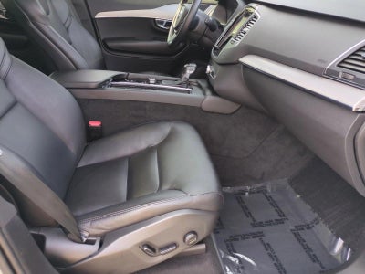 2021 Volvo XC90 T5 FWD Momentum 7P