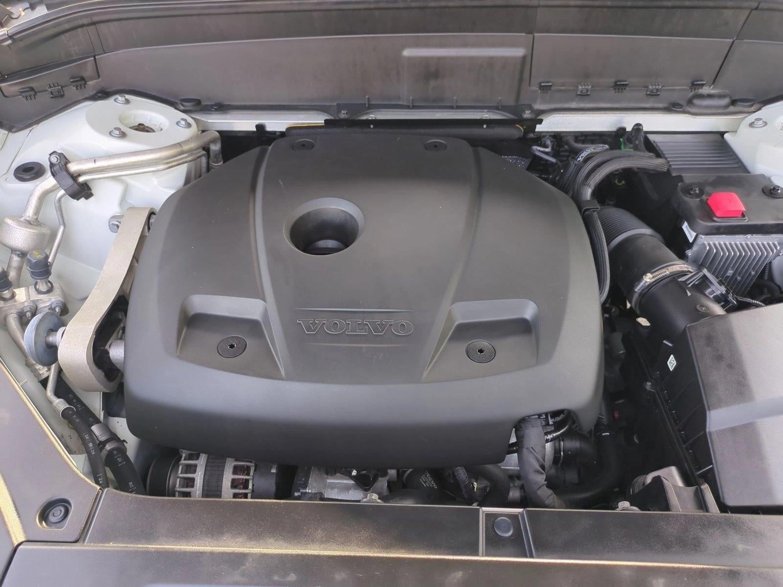 2021 Volvo XC90 T5 FWD Momentum 7P