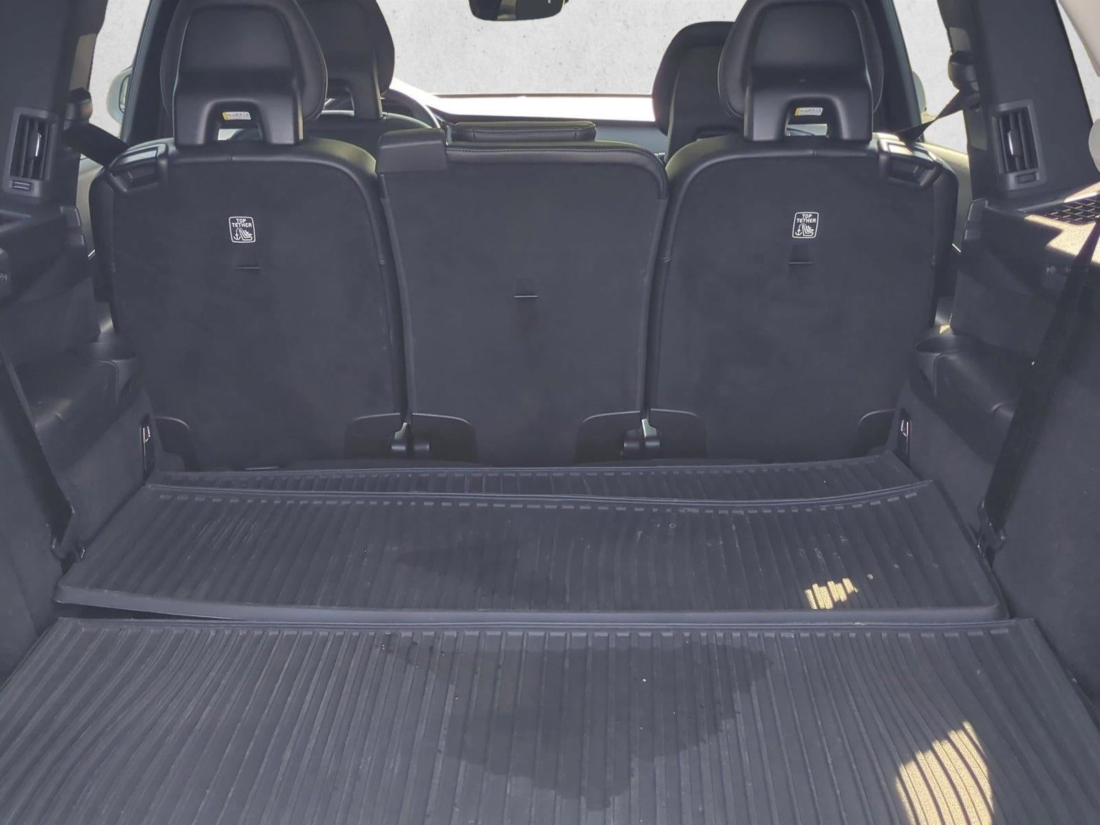 2021 Volvo XC90 T5 FWD Momentum 7P