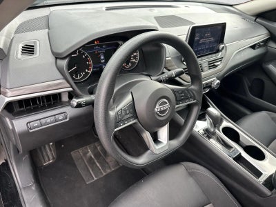 2024 Nissan Altima 2.5 SV Sedan