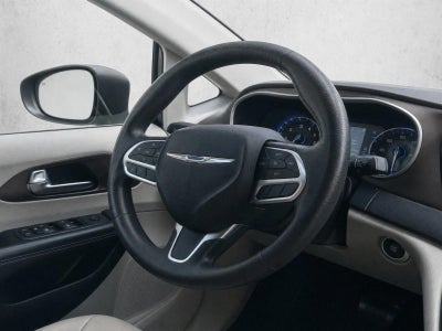 2021 Chrysler Voyager LXI FWD