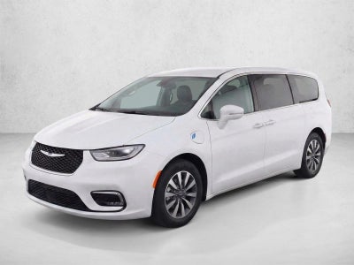 2022 Chrysler Pacifica Hybrid Touring L FWD