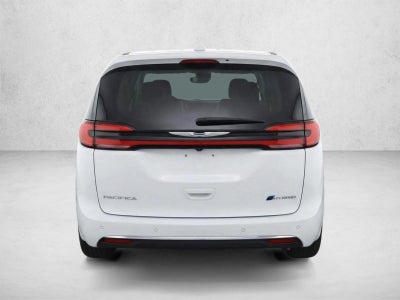 2022 Chrysler Pacifica Hybrid Touring L FWD