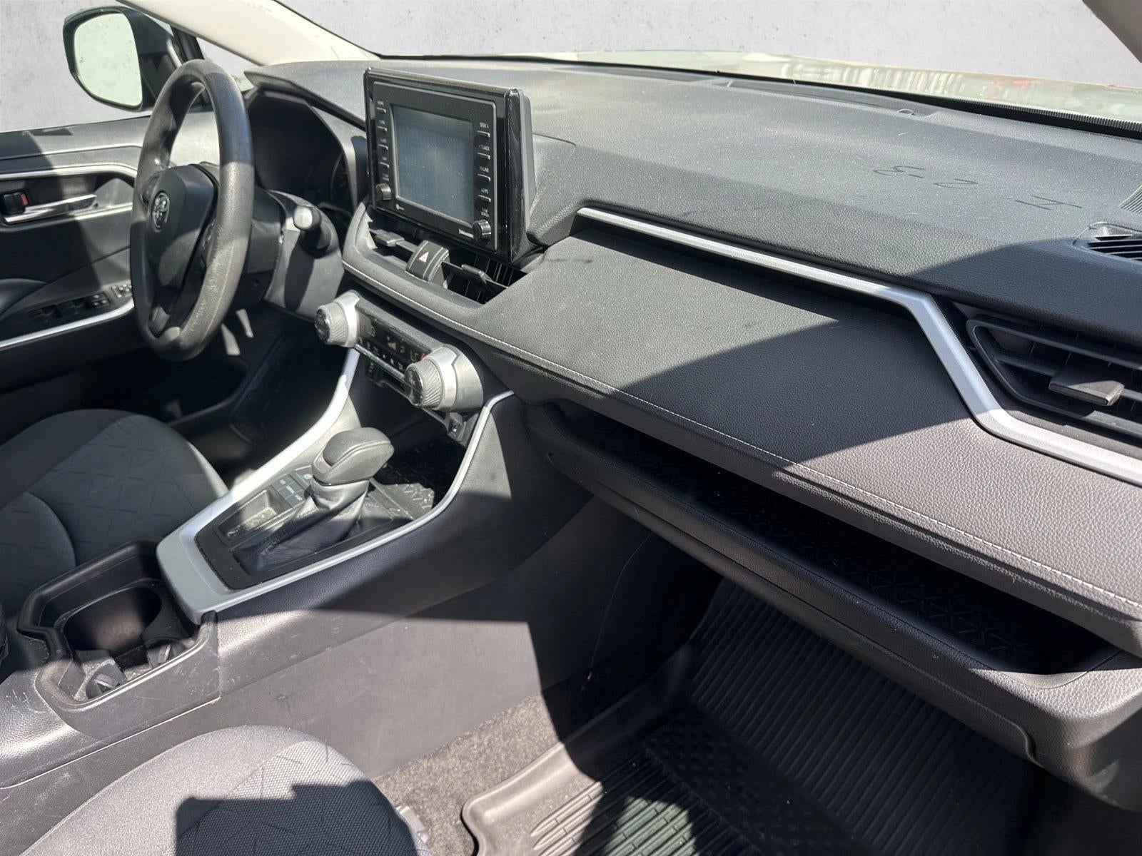 2020 Toyota RAV4 XLE FWD (GS)