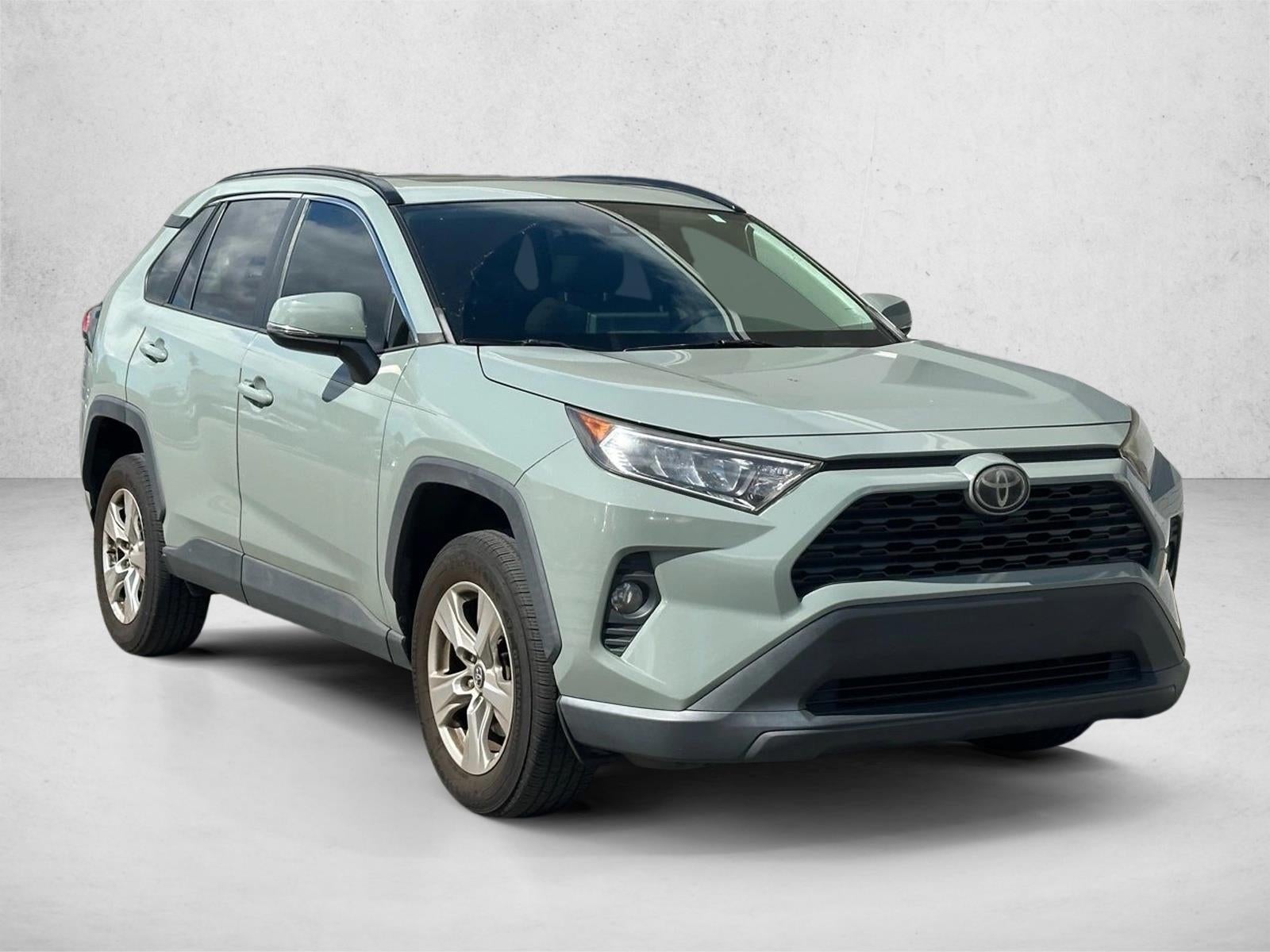 2020 Toyota RAV4 XLE FWD (GS)