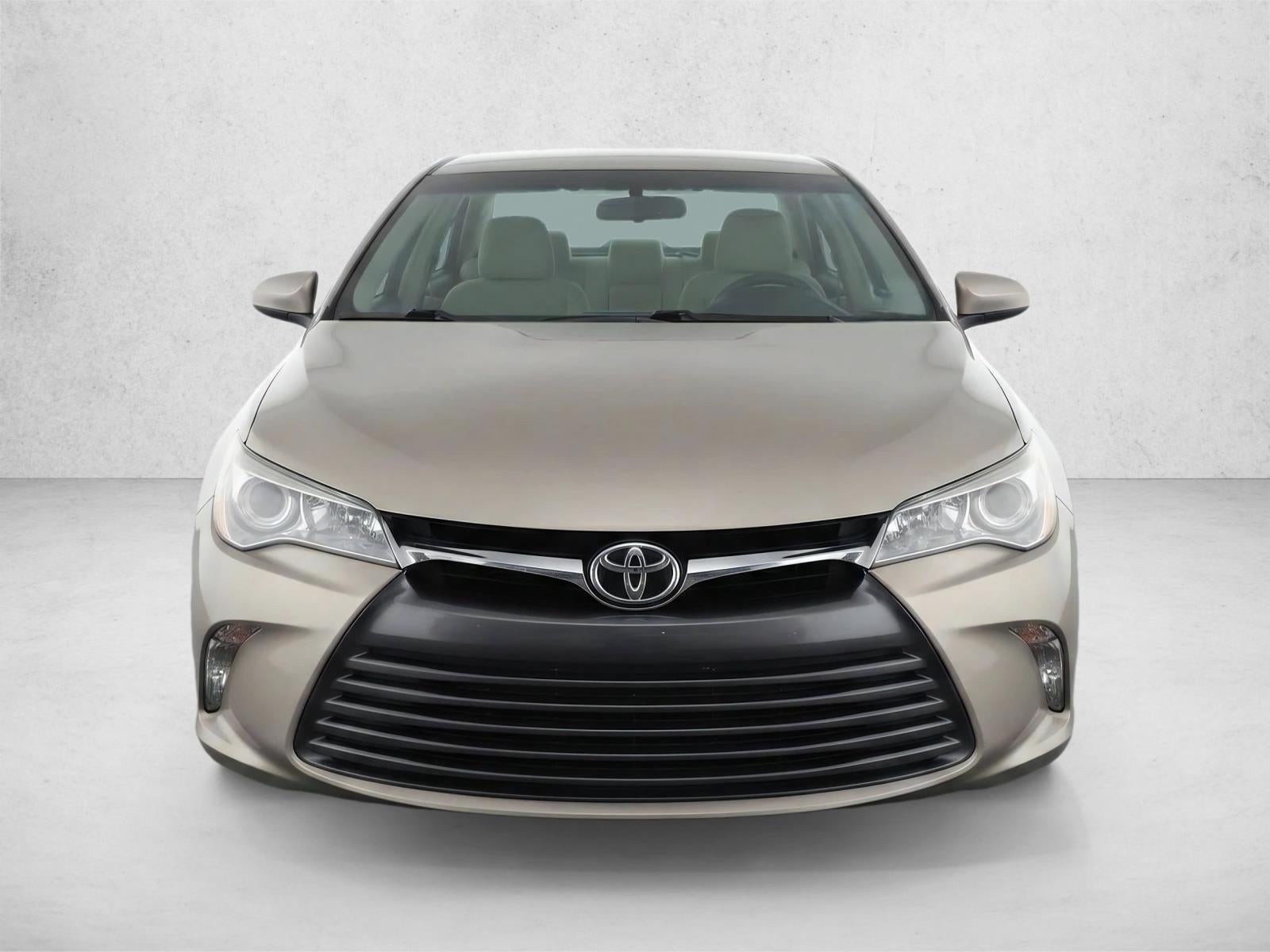 2015 Toyota Camry 4dr Sdn I4 Auto XLE (SE)