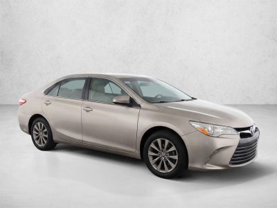 2015 Toyota Camry 4dr Sdn I4 Auto XLE (SE)