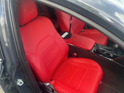 2025 Toyota Camry SE (Natl)