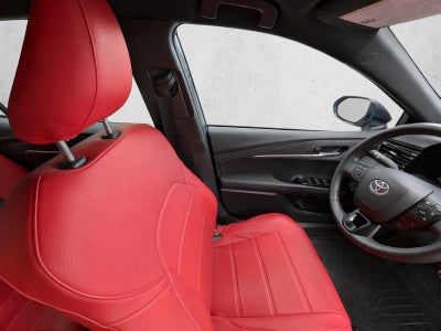 2025 Toyota Camry SE (Natl)