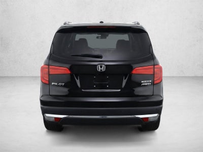 2016 Honda Pilot AWD Touring with DVD Rear Entertainment System and Navigation