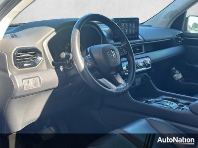 2023 Honda Pilot Touring 2WD