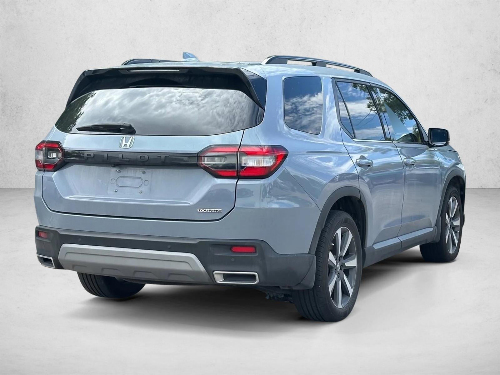 2023 Honda Pilot Touring 2WD