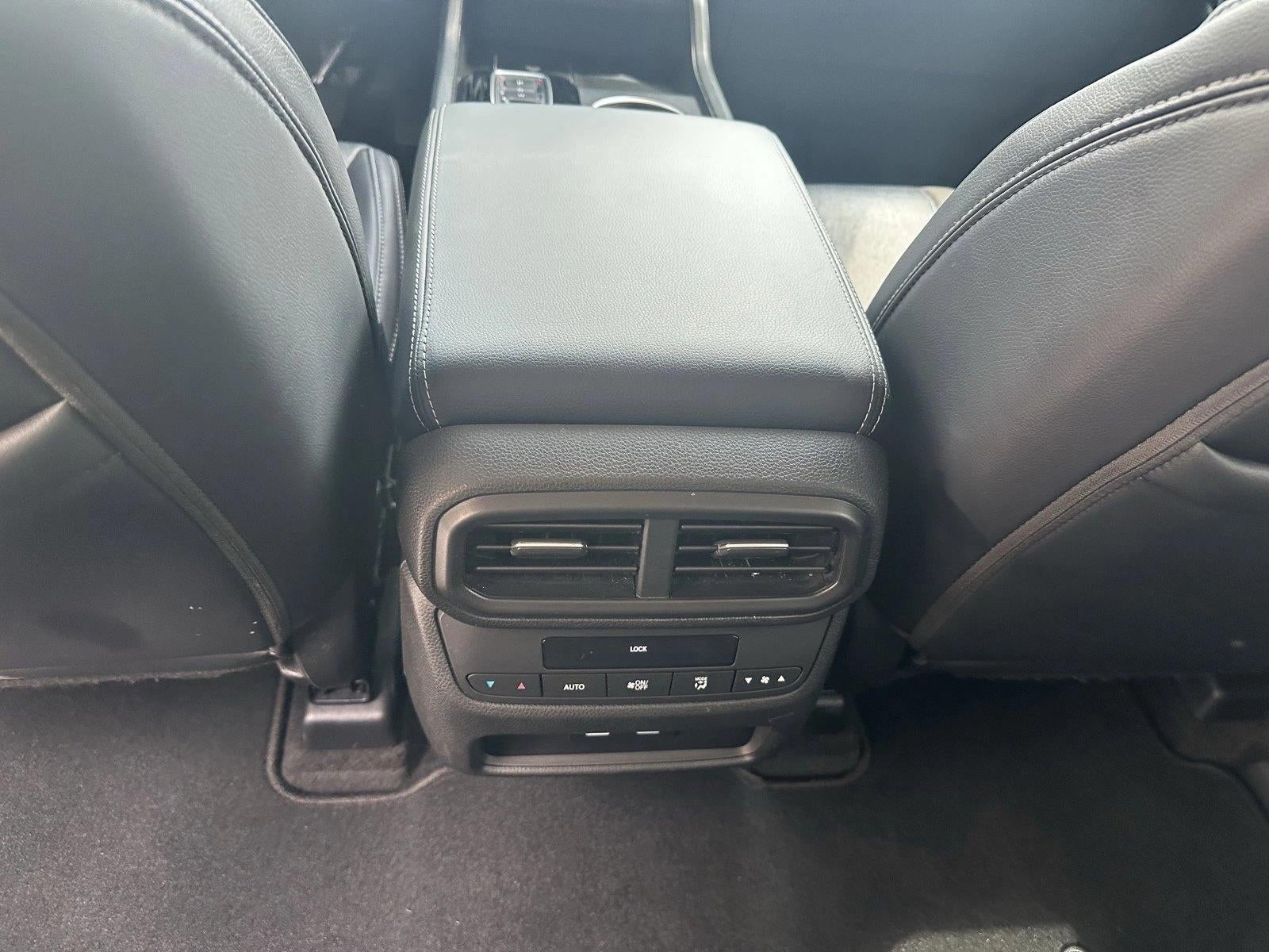 2023 Honda Pilot Touring 2WD