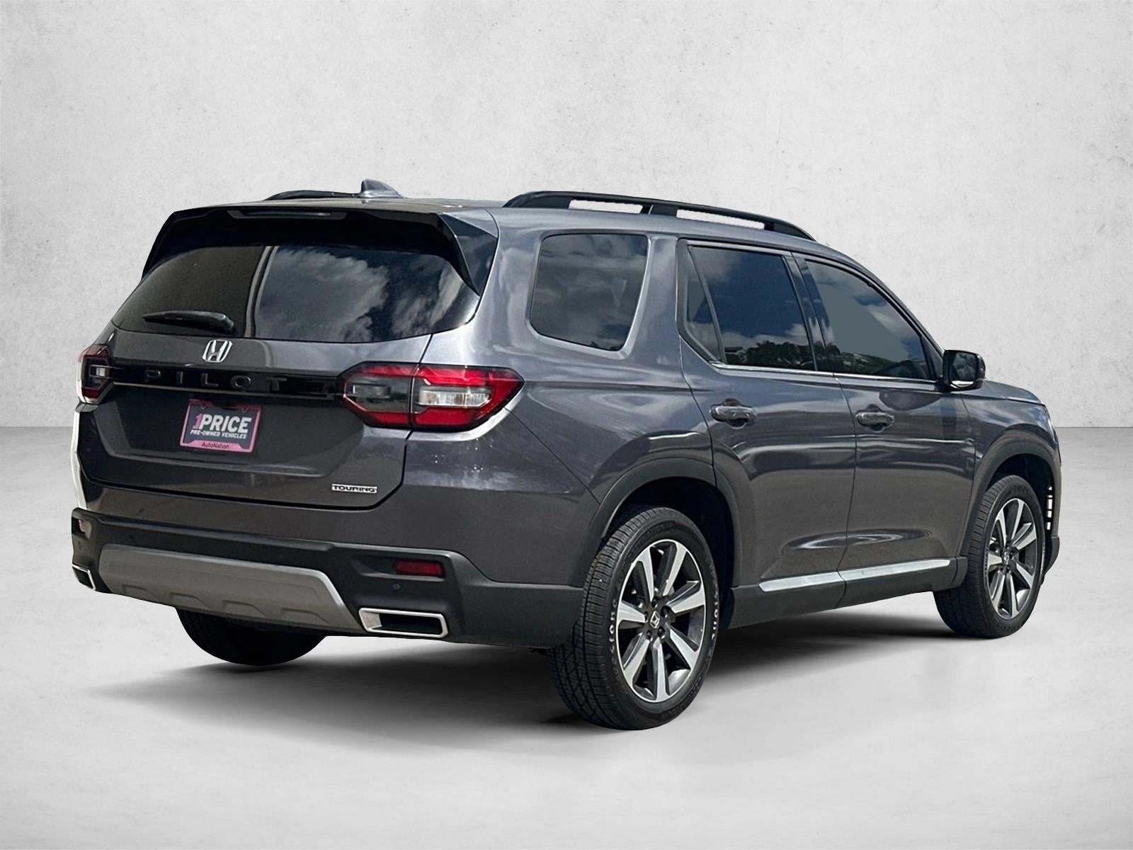 2023 Honda Pilot Touring 2WD
