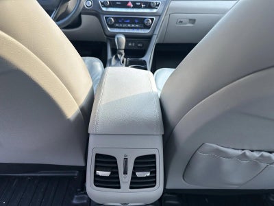 2019 Hyundai SONATA Limited 2.4L