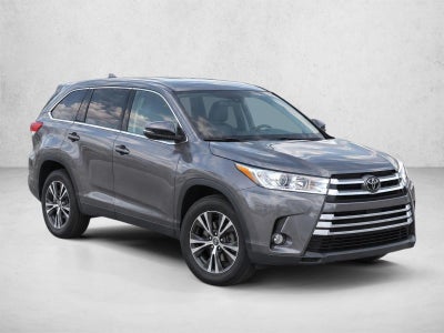 2019 Toyota Highlander LE Plus V6 FWD (SE)