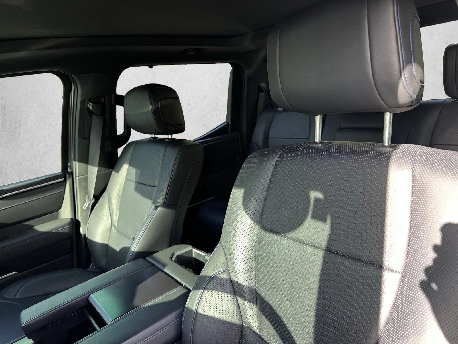 2024 Toyota Tundra 4WD 4WD Platinum CrewMax 5.5' Bed (Natl)