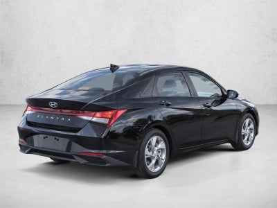2023 Hyundai ELANTRA SE IVT
